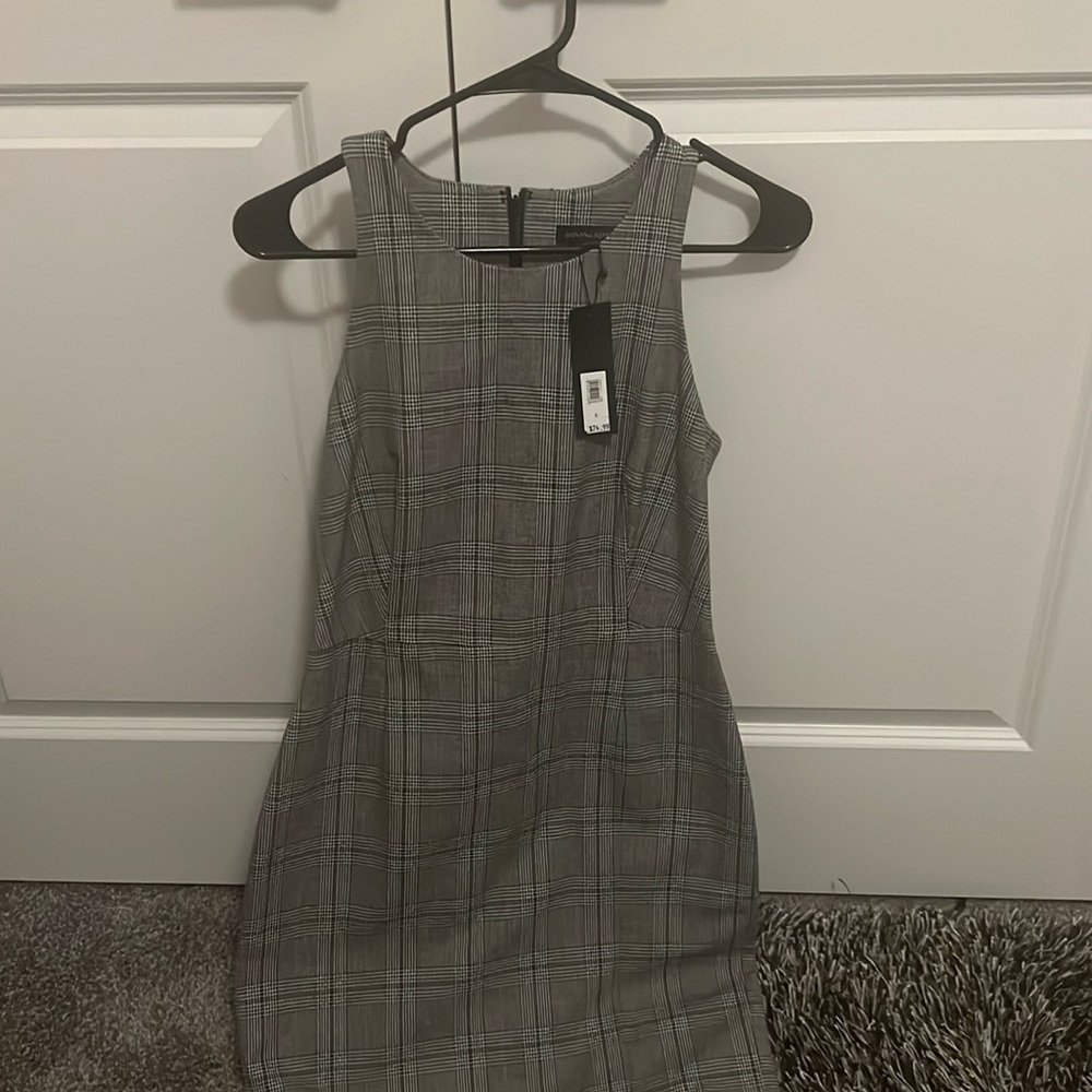 Banana Republic sleeveless dress. Size 6. Never worn.